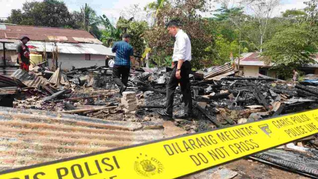 rumah-terbakar-ptpn.jpeg