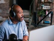 Pilihan Perlengkapan Podcast Terbaik Sennheiser Hari-Podcast.jpg