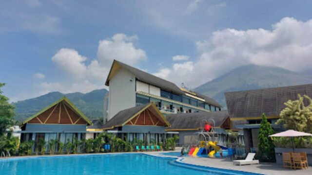 Hotel-dengan-Kolam-Air-Panas-di-Garut.jpg