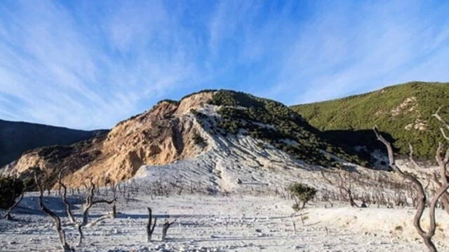 Legenda-Gunung-Papandayan-Garut.jpg