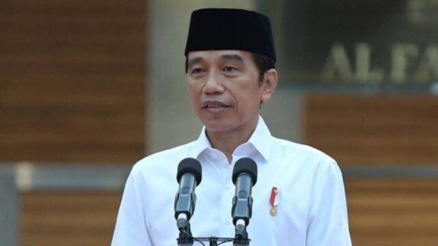 Pengamat-Sebut-Jokowi-Sedang-Membangun-Dinasti-Politik.jpg