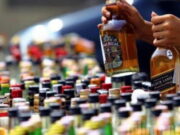 Polisi Temukan Ratusan Botol Miras di Sebuah Kontrakan Warga Manonjaya Tasikmalaya Polisi-Temukan-Ratusan-Botol-Miras-di-Sebuah-Kontrakan-Warga-Manonjaya-Tasikmalaya.jpg