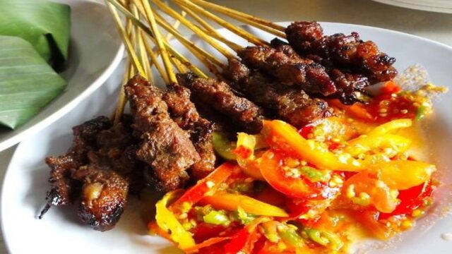 Sate-Maranggi-Paling-Terkenal-dan-Enak-di-Purwakarta-Wajib-Coba-4.jpg