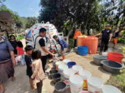 Warga Cimari Ciamis Apresiasi Respon Cepat Pemkab Distribusikan Air Bersih Warga-Cimari-Ciamis-Apresiasi-Respon-Cepat-Pemkab-Distribusikan-Air-Bersih.jpg