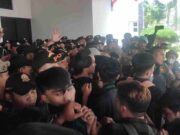 Demo Mahasiswa di Tasikmalaya Diwarnai Aksi Saling Dorong aksi-mahasiswa.jpeg