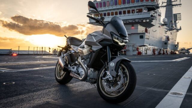 rockomotif-edisi-terbatas-moto-guzzi-1.jpg