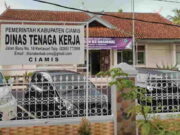 Disnaker Ciamis Upayakan Pemulangan 2 Pekerja Migran Ilegal di Malaysia dan Riyadh Disnaker-Ciamis-Upayakan-Pemulangan-2-Pekerja-Migran-Ilegal-di-Malaysia-dan-Riyadh.jpg