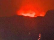 Gunung Papandayan Garut Terbakar, Titik Api Sulit Dijangkau Petugas Gunung-Papandayan-Garut-Terbakar-Titik-Api-Sulit-Dijangkau.jpg