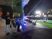 Blibli Serahkan iPhone 15 Series ke Pelanggan Lewat Midnight Launch di Jakarta dan Surabaya Ki-KaWisnuIskandarCEOBlibliOMGLisaWidodoCOOCo-FounderBliblidanKusumoMartantoCEOCo-FounderBliblimelepasBESPaketmengantariPhone15SeriesMidnightDelivery_copy_800x534.jpg
