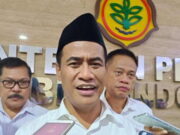 Mentan Amran Sulaiman Sumbangkan Seluruh Gaji dan Tunjangan untuk Yatim Piatu Mentan-Amran-Sulaiman-Sumbangkan-Seluruh-Gaji-dan-Tunjangan-untuk-Yatim-Piatu.jpg