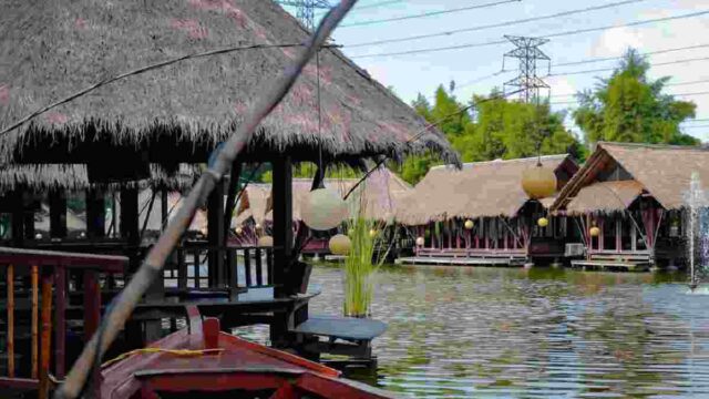 Restoran-Saung-di-Bekasi-Hadirkan-Suasana-yang-Berbeda-1.jpg