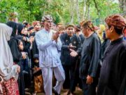 Lestarikan Warisan Budaya, Bupati Ciamis Ikuti Tradisi Merlawu di Situs Gandoang tradisi-Merlawu-gandoang.jpeg