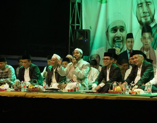 Hadiri Subang Jawara Bersholawat, Sekda Subang Ajak Berjihad Melalui Perjuangan Mental dan Intelektual Hadiri Subang Jawara Bersholawat, Sekda Subang Ajak Berjihad Melalui Perjuangan Mental dan Intelektual