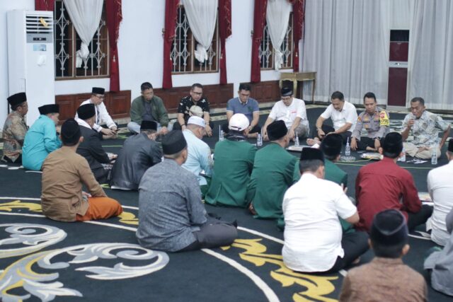 Bahas Pencegahan Peredaran Miras Oplosan, Bupati Subang Gandeng Para Ulama Untuk Hadir di Tengah Masyarakat