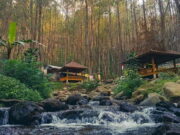 Batu Lempar Garut, Destinasi Healing di Kaki Gunung Godog Batu-Lempar-Garut.jpg