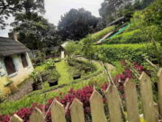 Cafe D’Pakar Bandung, Nongkrong Serasa di Negeri Dongeng Cafe-DPakar-Bandung.jpg