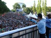 Hebohkan Dunia Maya, Inilah yang Dibagikan Gibran Rakabuming di Makassar Gibran-Rakabuming-dan-Selvi-Ananda.jpg