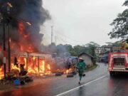 Rumah dan Bengkel Tambal Ban di Jatinagara Ciamis Terbakar, Kerugian Capai Rp 60 Juta Kebakaran.jpeg