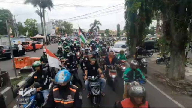 Ribuan-Ojol-di-Garut-Galang-Dana-untuk-Rakyat-Palestina.jpg