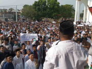 Aksi Damai, Ribuan Siswa SMK di Garut Serukan Free Palestine! Ribuan-Siswa-SMK-Negeri-2-Garut-menggelar-aksi-damai-bela-Palestina.jpg