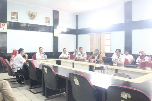 Rapat Gebyar Pelayanan Terpadu UMK di Ruang Rapat Kantor DPMPTSP Subang