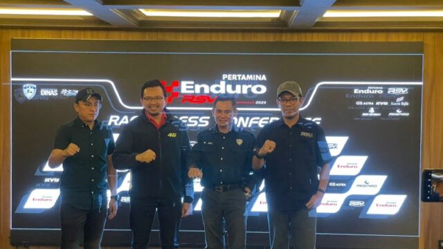 rockomotif-pertamina-enduro-rsv-racing-01.jpg