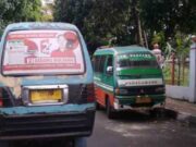 Ganggu Jarak Pandang, Bawaslu Cimahi Ancam Copot APK di Kaca Angkot APK-di-Angkot.jpg