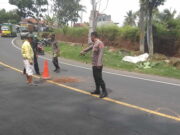 Adu Banteng Motor Vs Truk di Garut, Seorang Pelajar Tewas Adu-Banteng-motor-vs-Truk-di-Garut.jpg