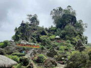 Batu Pandang Ratapan Angin, Keindahan Alam yang Menyimpan Mitos di Dieng Batu-Pandang-Ratapan-Angin-Dieng.jpg