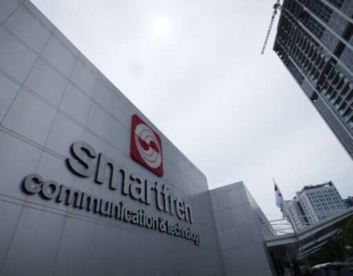 Smartfren Perkuat Jaringan untuk Sambut Natal dan Tahun Baru 2024 IlustrasiSmartfren_1_copy_800x600.jpg