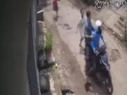 Polisi Berhasil Amankan Pelaku Penjambretan HP di Bandung Barat Pelaku-Penjambretan-HP-Terekam-CCTV.jpg