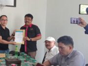 PWI Jawa Barat Tunjuk Fredy Hutasoit Jadi Plt Ketua PWI Kota Cimahi Penyerahan-SK-Plt-Ketua-PWI-Cimahi.jpg