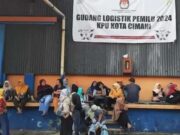 Upah Belum Dibayar, Ratusan Pekerja Sortir Lipat Surat Suara Pemilu Diberhentikan KPU Petugas-Sortir-Lipat-Surat-Suara-Pemilu-Diberhentikan-KPU-Cimahi.jpg