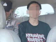 Curi Jaket dan Bawa Motor Bodong, Pria Tanpa Identitas Digelandang ke Polsek Pataruman Kota Banjar Pria-tanpa-identitas-digelandang-ke-Polsek-Pataruman.jpg