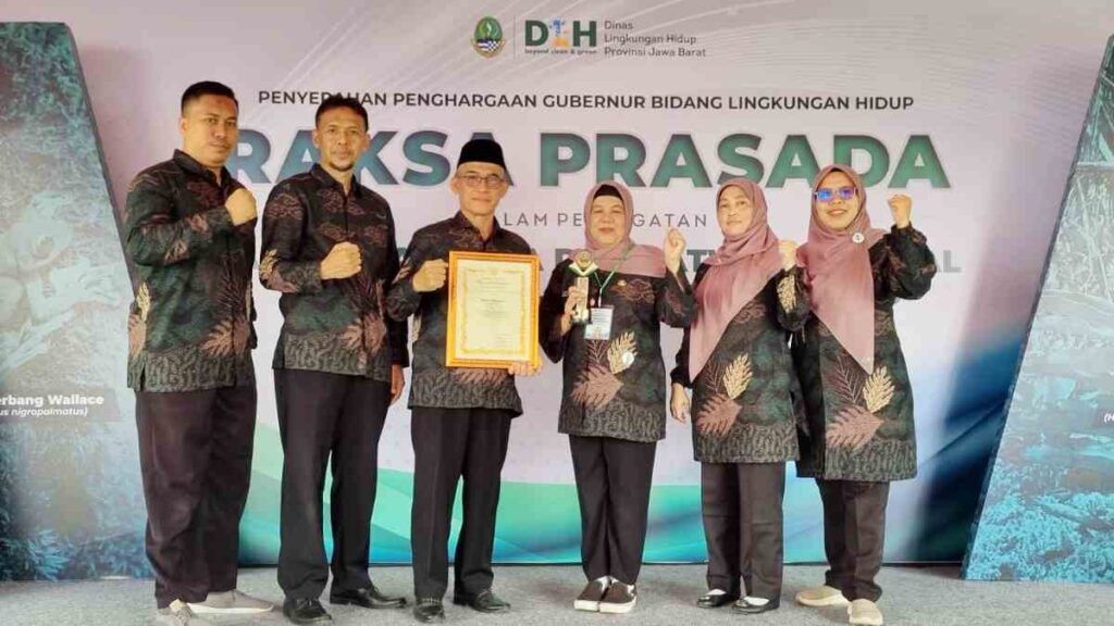 Baseer Raksa Jadi Sekolah Berwawasan Lingkungan, SMAN 2 Banjarsari Ciamis Terima ...