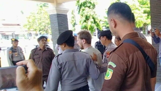 Sidang-Perdana-Kasus-Pembunuhan-oleh-WNA-di-Kota-Banjar-Berjalan-Lancar-Hanya-Terkendala-Bahasa.jpg