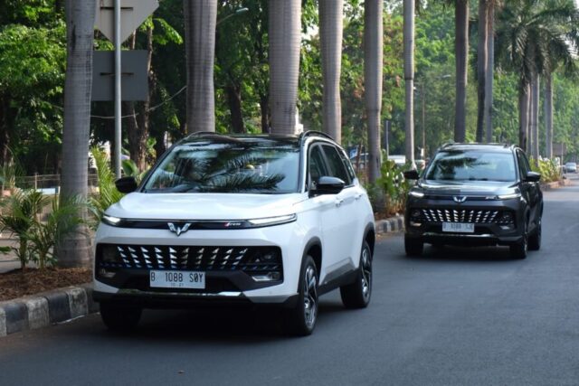 Tersedia-juga-Wuling-New-Almaz-RS-yang-bisa-di-test-drive-selama-pameran-scaled.jpg