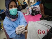 1450 Tenaga Kesehatan di Kota Bandung Jalani Vaksinasi Covid-19 Vaksinasi-Covid-19.jpg