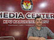 Di Garut, Caleg Lolos Jadi Calon KPPS, KPU Beri Klarifikasi Di-Garut-Caleg-Lolos-Jadi-Calon-KPPS-KPU-Beri-Klarifikasi.jpg