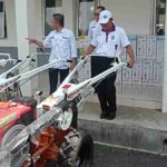 Distribusikan-Traktor-dan-Handsprayer-kepada-Kelompok-Tani-Ini-Harapan-Bupati-Ciamis.jpg