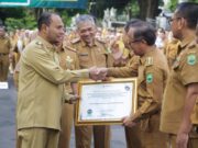 Pimpinan PD & Camat Kabupaten Subang Tanda Tangan Perjanjian Kinerja 2024