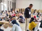 KPU Pangandaran Libatkan 265 Orang untuk Sortir dan Lipat Surat Suara KPU-Pangandaran-Libatkan-265-Orang-untuk-Sortir-dan-Lipat-Surat-Suara.jpg