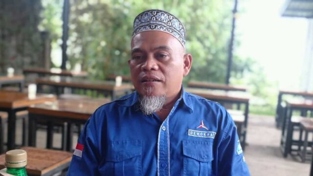 Ketua-Frasksi-Partai-Demokrat-DPRD-Kabupaten-Bandung-Osin-Permana.jpg