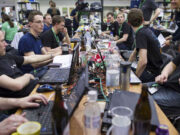 10 Peran yang Bisa Digantikan AI oleh ChatGPT dalam Hal Pekerjaan