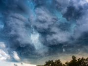 BMKG Peringatkan Potensi Hujan Lebat dan Angin Kencang di Sejumlah Wilayah Indonesia 18 Maret 2024