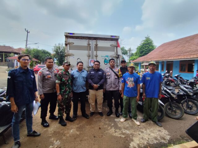 Distribusi Logistik PPK Cipeundeuy Subang ke PPS