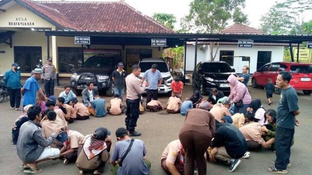 Polsek Purwadadi Berhasil Gagalkan Tawuran Pelajar SMP di Subang