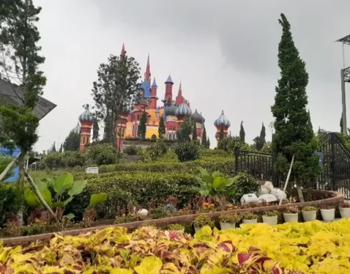 Rayakan Imlek 2025 di Flora Wisata D’Castello dengan Barongsai dan Angpao Gratis Rayakan Imlek 2025 di Flora Wisata D’Castello dengan Barongsai dan Angpao Gratis