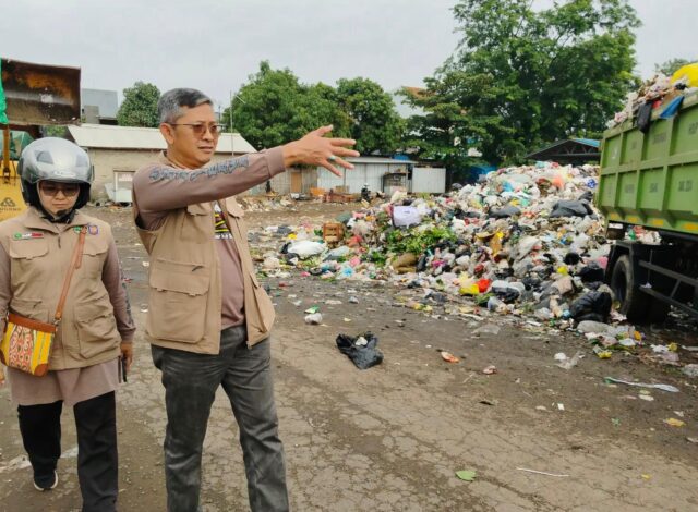 Pj. Bupati Subang Tinjau TPS Pujasera, Tegaskan Komitmen Optimalisasi Pengelolaan Sampah