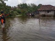 Warga Anggasari Terjebak Banjir 3 Bulan, Solusi Nyata Pemkab Subang Ditunggu Warga Anggasari Terjebak Banjir 3 Bulan, Solusi Nyata Pemkab Subang Ditunggu